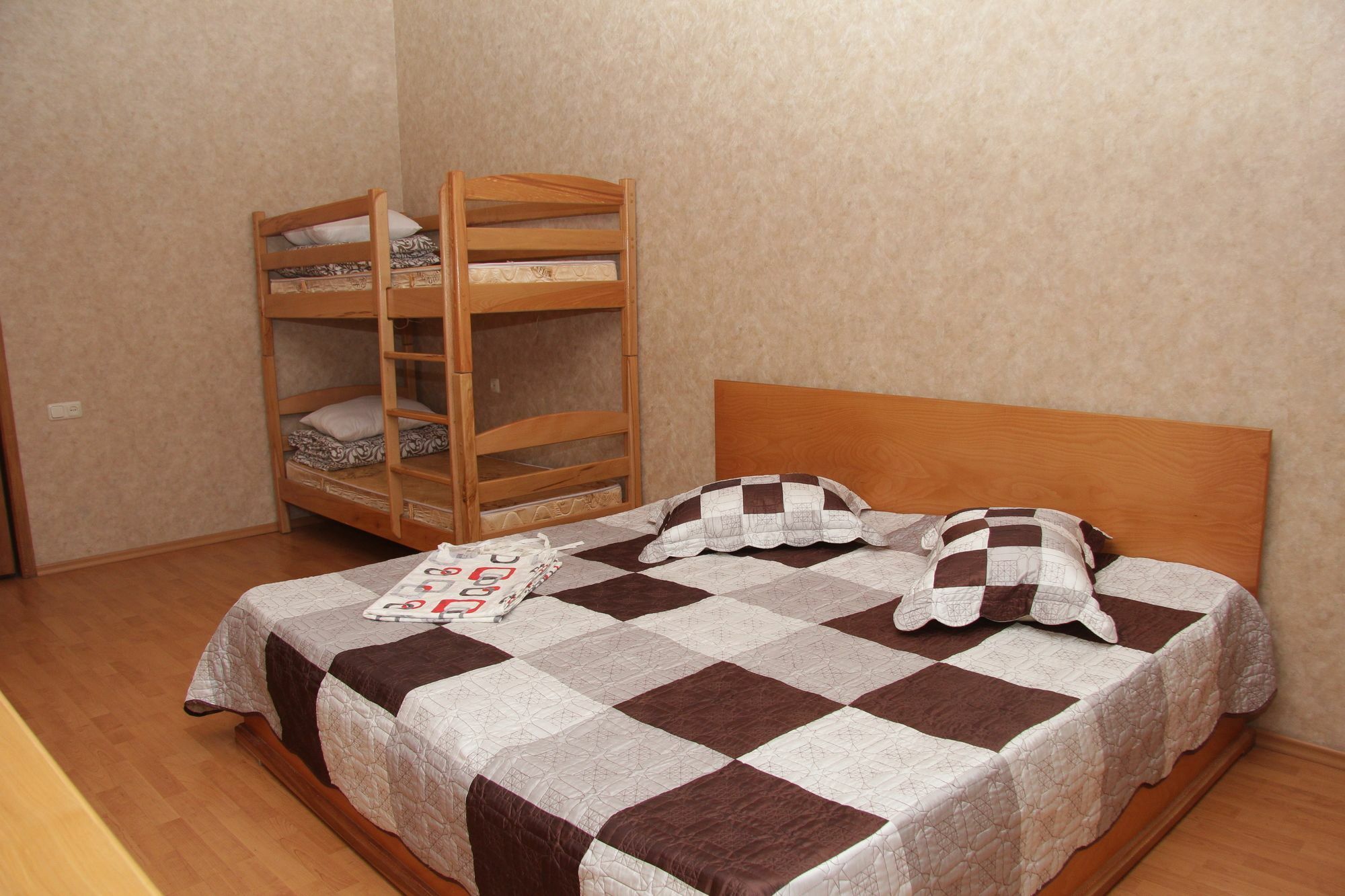 Rafael Hostel เยเรวาน ภายนอก รูปภาพ